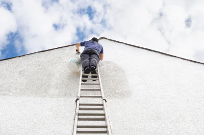 Peinture extérieure à Azerailles — façades et ravalement